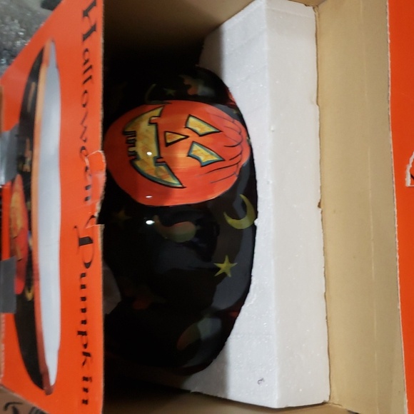 Halloween Pumpkin Bowl - Picture 3 of 12